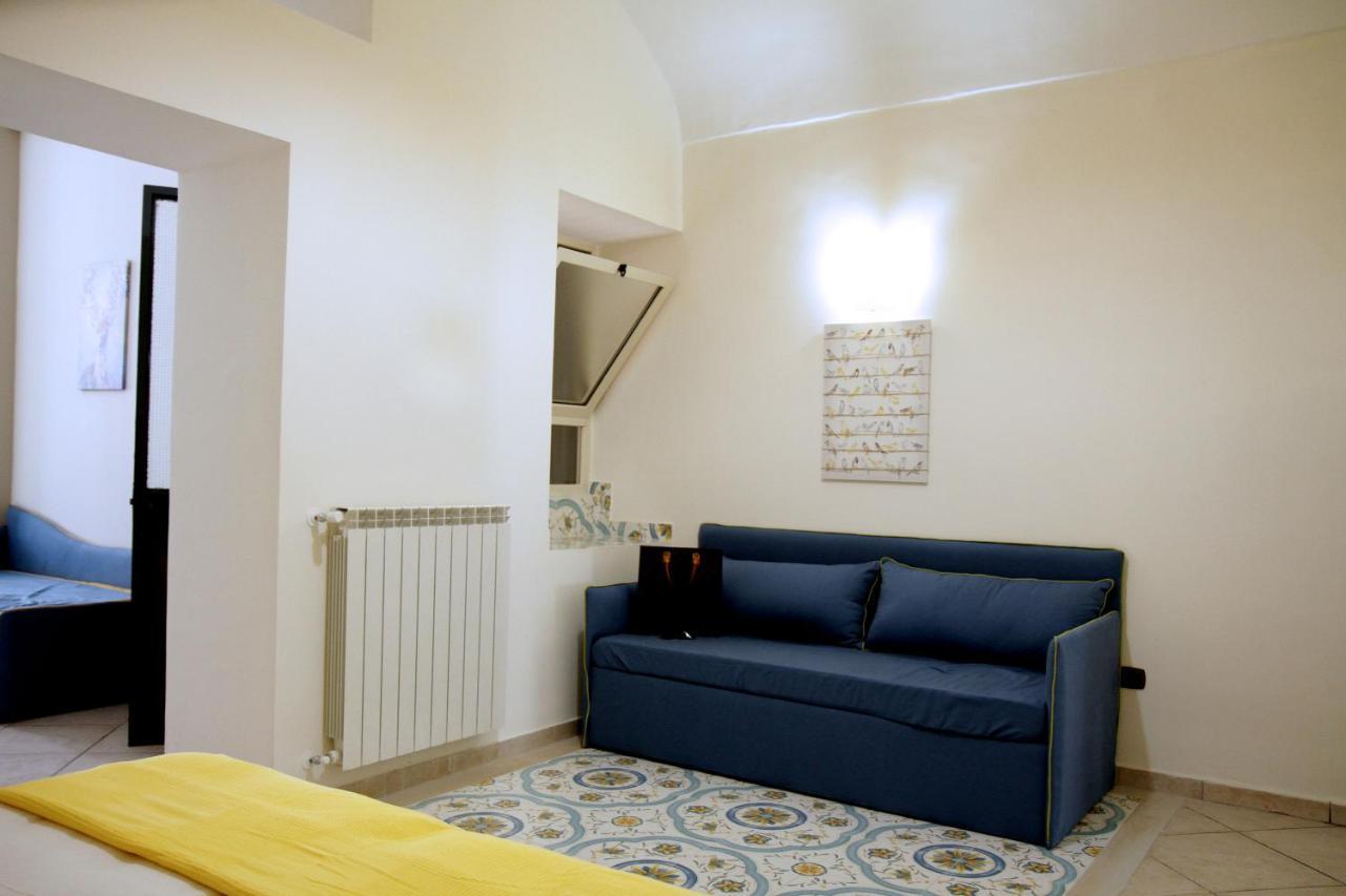 Giulia'S House Apartments SantʼAntonio Abate Dış mekan fotoğraf